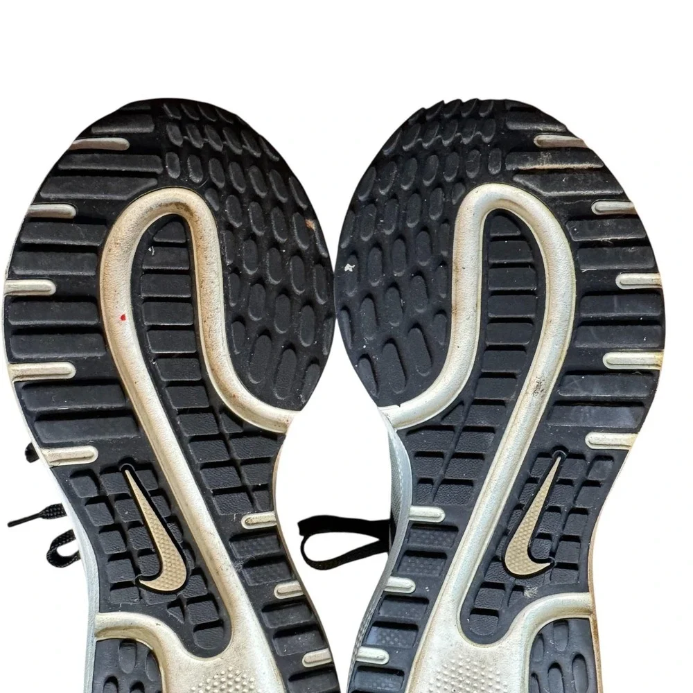 Nike Running Shoes Womens Size 8.5 White Black React Cushion Athletic DJ9976-100